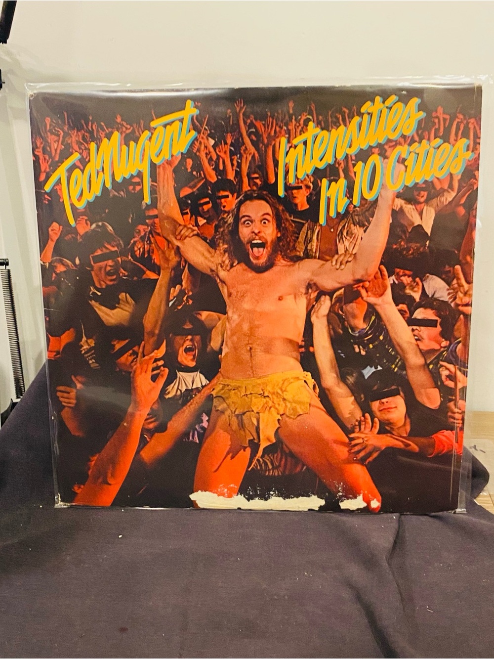 Ted Nugent - Intensities In 10 Cities 1981 FE 37084 w/ Lyric Sleeve